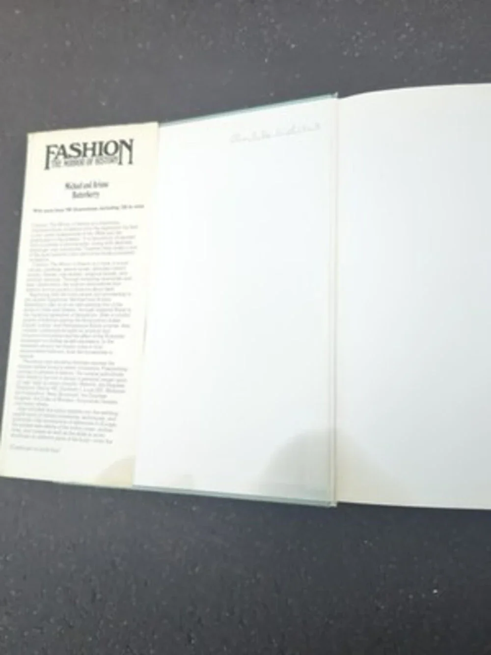 Fashion the Mirror of History by Michael Batterberry and Ariane Batterberry...